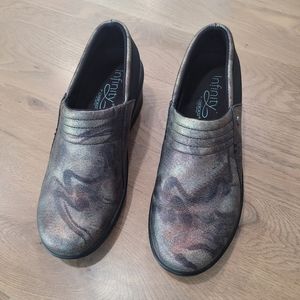 Cherokee Infinity Women's‎ Clogs